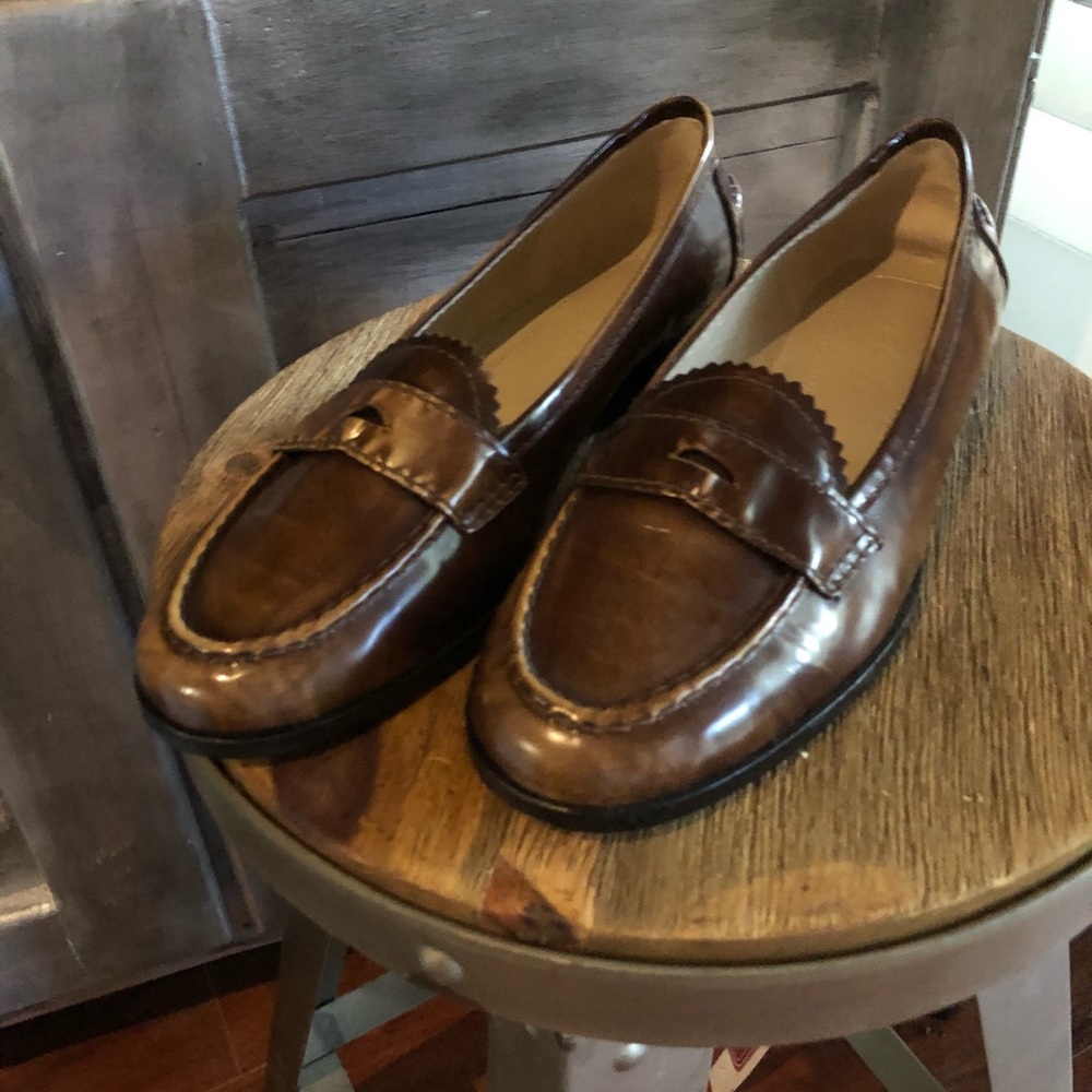 NWOT Vero Cuoio Loafers